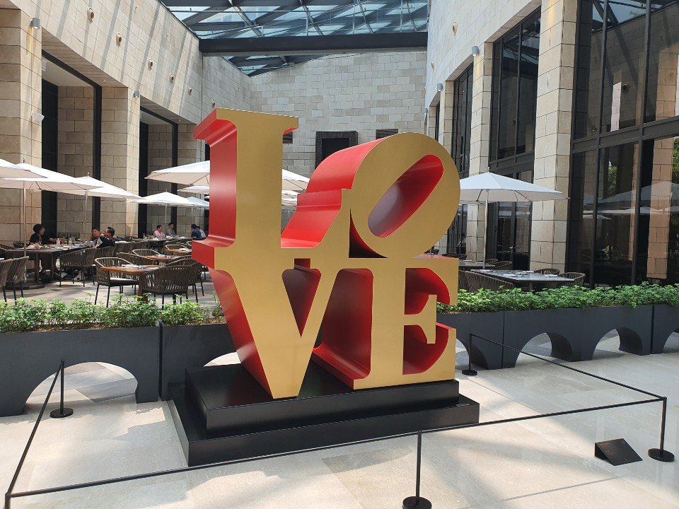 Robert Indiana LOVE sculpture in the Paradise City Plaza