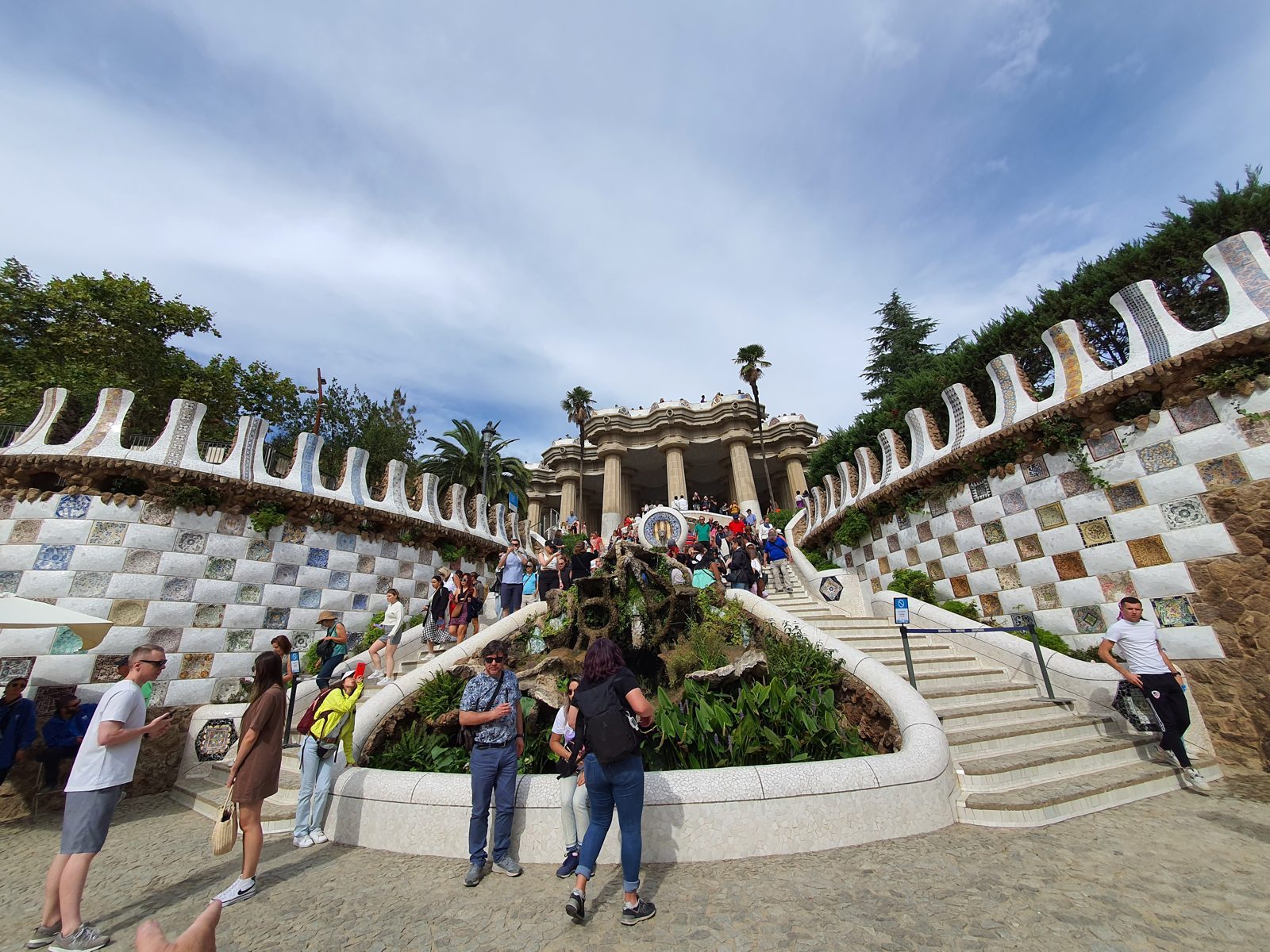 The dragon stairway at the Park Güell entrance